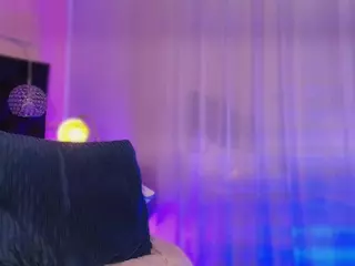 SOFLYCUTEFACE's Live Sex Cam Show