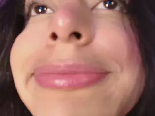 SOFLYCUTEFACE's Live Sex Cam Show