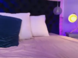 SOFLYCUTEFACE's Live Sex Cam Show