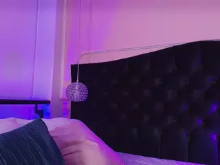 SOFLYCUTEFACE's Live Sex Cam Show