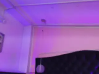 SOFLYCUTEFACE's Live Sex Cam Show