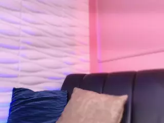 SOFLYCUTEFACE's Live Sex Cam Show