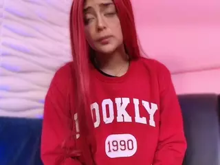 SOFLYCUTEFACE's Live Sex Cam Show