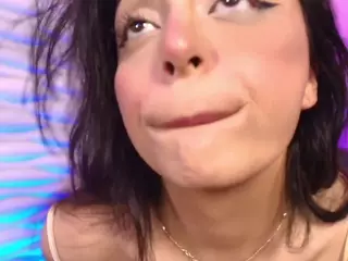 SOFLYCUTEFACE's Live Sex Cam Show