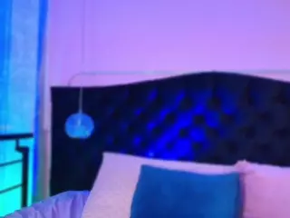 SOFLYCUTEFACE's Live Sex Cam Show