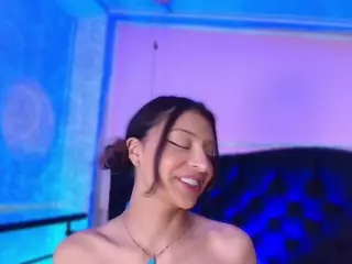 SOFLYCUTEFACE's Live Sex Cam Show