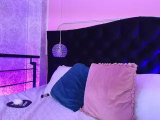 SOFLYCUTEFACE's Live Sex Cam Show