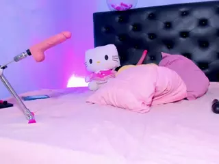 Kitty's Live Sex Cam Show