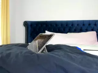 CHARLIE B. HUSTLE's Live Sex Cam Show