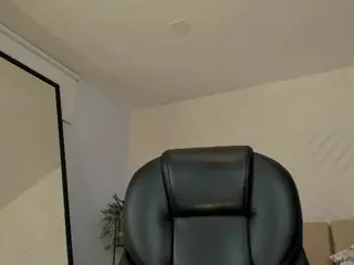 MaryLewis's Live Sex Cam Show