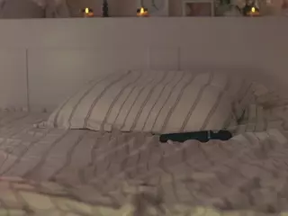 SeniseMorel's Live Sex Cam Show