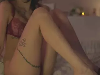 SeniseMorel's Live Sex Cam Show