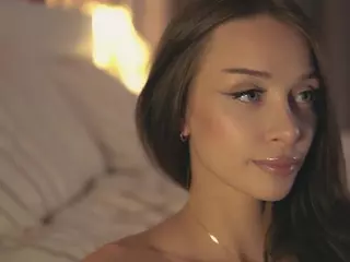 SeniseMorel's Live Sex Cam Show