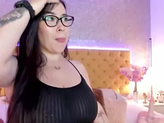 sarawolff's Live Sex Cam Show