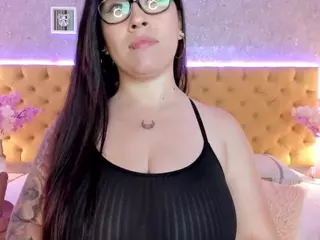 sarawolff's Live Sex Cam Show