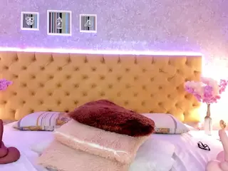 sarawolff's Live Sex Cam Show