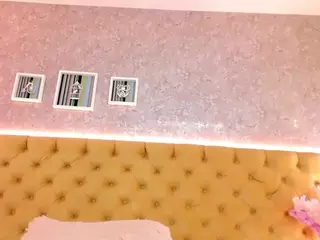 sarawolff's Live Sex Cam Show