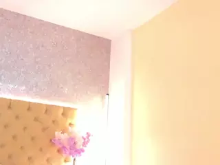 sarawolff's Live Sex Cam Show