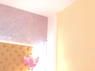 sarawolff's Live Sex Cam Show