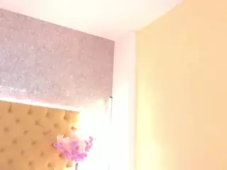 sarawolff's Live Sex Cam Show