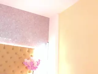 sarawolff's Live Sex Cam Show