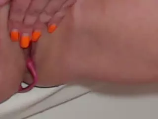 SquirtyMommy's Live Sex Cam Show