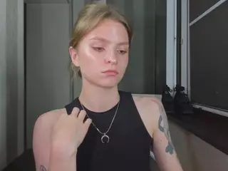 Molly's Live Sex Cam Show