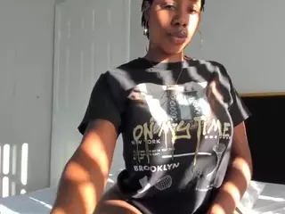 Shelia Diamond's Live Sex Cam Show