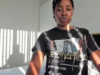 Shelia Diamond's Live Sex Cam Show