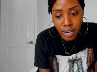 Shelia Diamond's Live Sex Cam Show