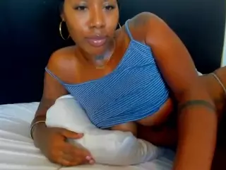 Shelia Diamond's Live Sex Cam Show
