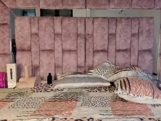 Soe's Live Sex Cam Show