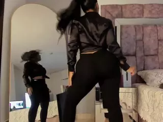 Soe's Live Sex Cam Show