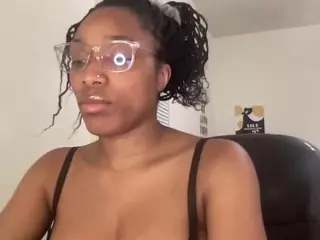 Lovely-aaliyah's Live Sex Cam Show