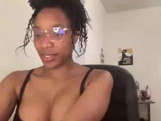 Lovely-aaliyah's Live Sex Cam Show