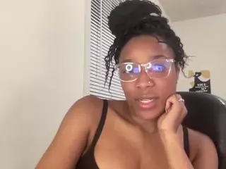 Lovely-aaliyah's Live Sex Cam Show