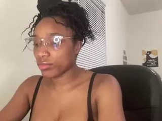 Lovely-aaliyah's Live Sex Cam Show
