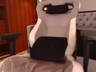 Mayli's Live Sex Cam Show