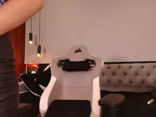Mayli's Live Sex Cam Show