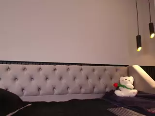 Mayli's Live Sex Cam Show