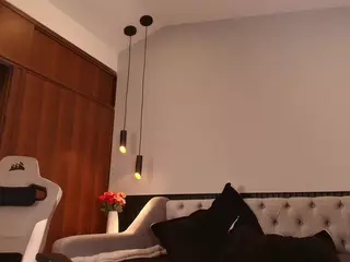 Mayli's Live Sex Cam Show