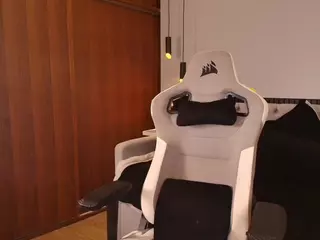 Mayli's Live Sex Cam Show