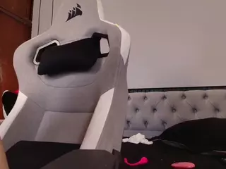 Mayli's Live Sex Cam Show