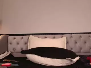 Mayli's Live Sex Cam Show
