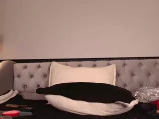 Mayli's Live Sex Cam Show