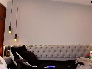 Mayli's Live Sex Cam Show