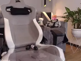 Mayli's Live Sex Cam Show