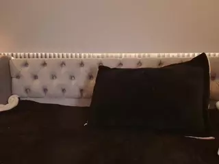 Mayli's Live Sex Cam Show