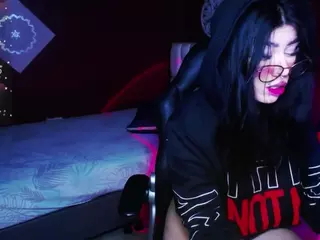 sarayy-collins's Live Sex Cam Show