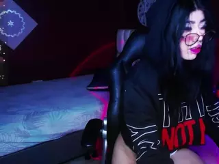 sarayy-collins's Live Sex Cam Show